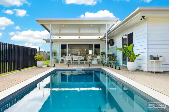 11 Sea Salt Drive, Lammermoor, Qld 4703