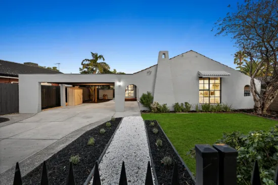 11 Seaton Drive, Dingley Village, Vic 3172