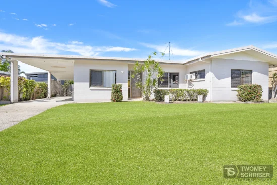 11 Serissa Street, Mooroobool, Qld 4870