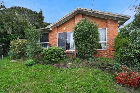 11 Struan Avenue, Mooroolbark, Vic 3138