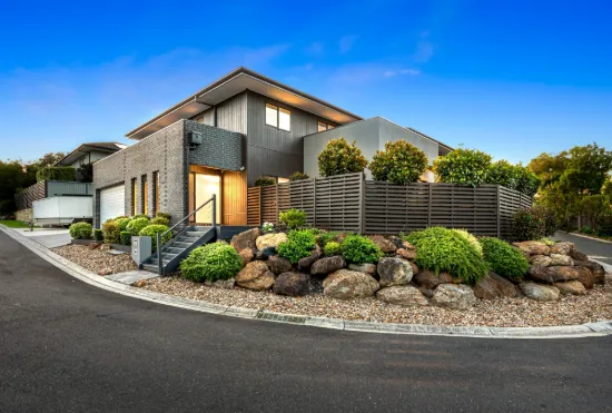 11 Sun Dew Close, St Helena, Vic 3088