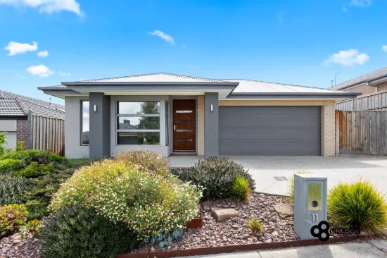 11 Sunnybank Way, Pakenham, Vic 3810