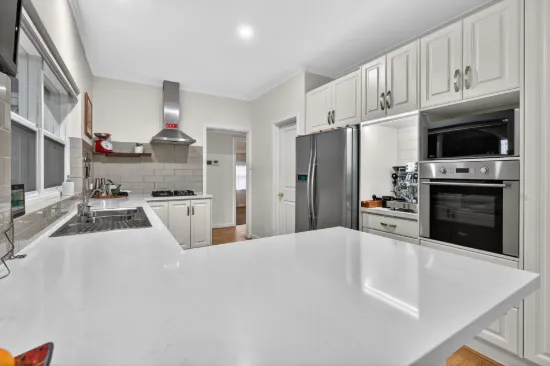 11 Swain Road, Victor Harbor, SA 5211-Image
