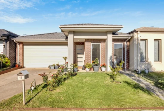 11 Tamworth Grove, Point Cook, Vic 3030