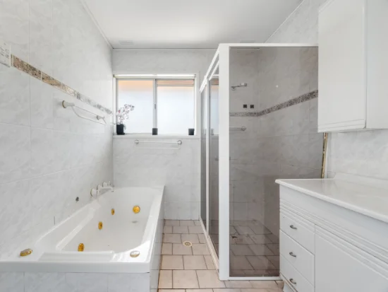 11 The Parkway, Bradbury NSW 2560-Image