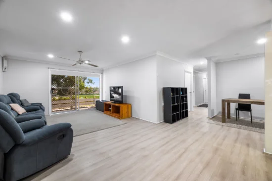 11 The Parkway, Bradbury NSW 2560-Image