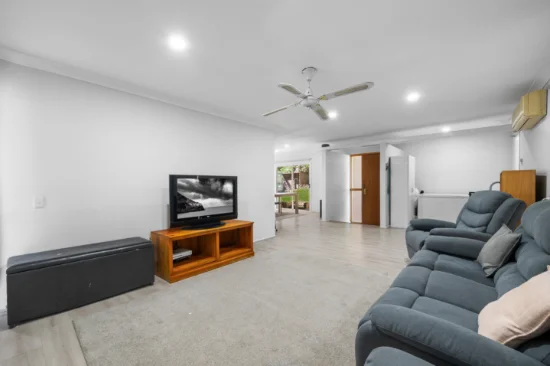 11 The Parkway, Bradbury NSW 2560-Image