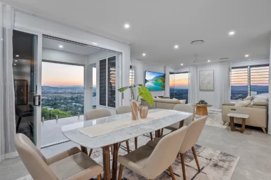 11 The Point, Castle Hill, Qld 4810-Image
