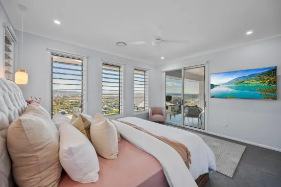 11 The Point, Castle Hill, Qld 4810-Image