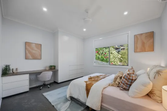 11 The Point, Castle Hill, Qld 4810-Image