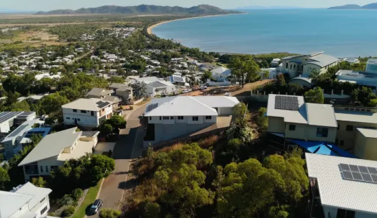 11 The Point, Castle Hill, Qld 4810-Image