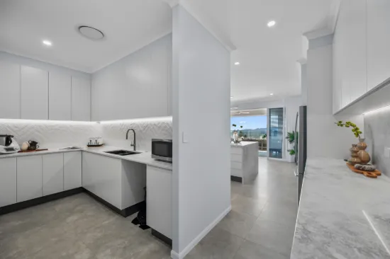 11 The Point, Castle Hill, Qld 4810-Image