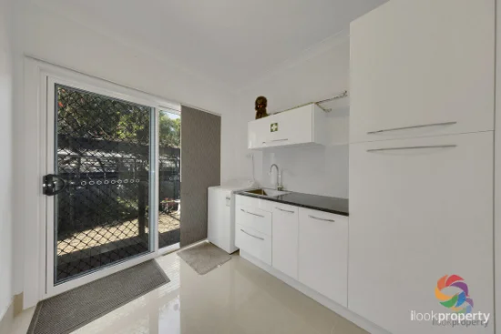 11 The Promenade, Boyne Island, Qld 4680-Image