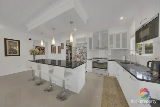 11 The Promenade, Boyne Island, Qld 4680-Image