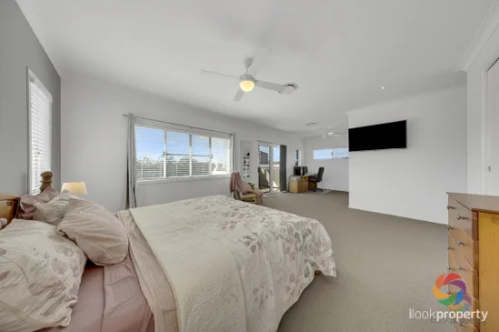 11 The Promenade, Boyne Island, Qld 4680-Image