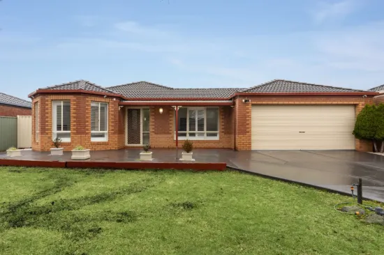 11 Thistlewood Place, Cranbourne East, Vic 3977