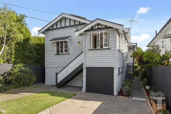 11 Thrushton Street, Greenslopes, Qld 4120