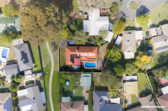 11 Troon Court, Thurgoona, NSW 2640