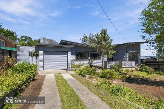 11 Urbahns Crescent, Morwell, Vic 3840