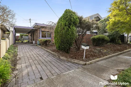 11 Vickers Avenue, Strathmore Heights, Vic 3041