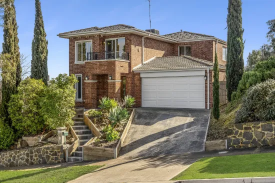 11 Vilaine Street, Highton, Vic 3216