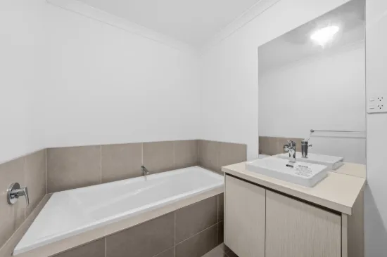 11 Wilby Walk, Wyndham Vale, Vic 3024-Image