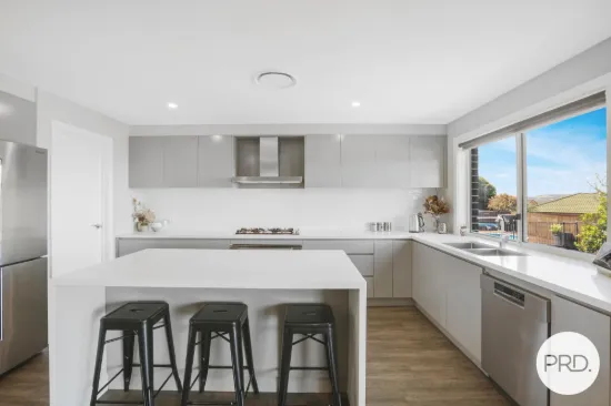 11 Willandra Place, Koonawarra, NSW 2530