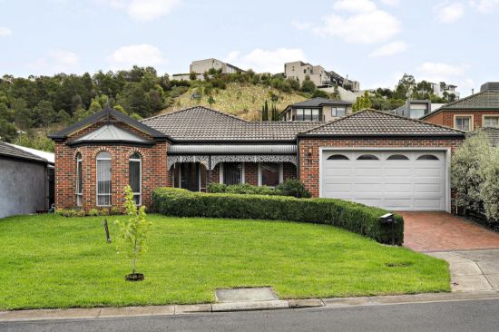 11 Wonga Place, Gowanbrae, Vic 3043