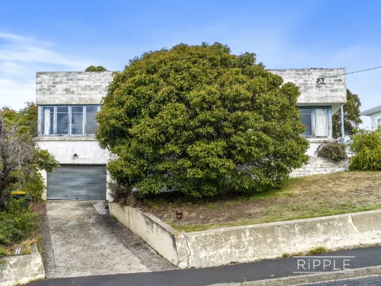 11 Wylie Crescent, West Moonah, Tas 7009