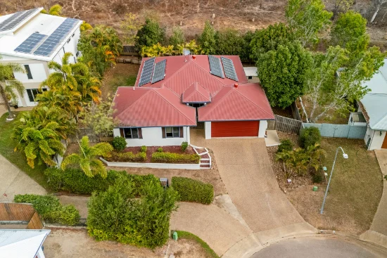 11 Yanooa Court, Bushland Beach, Qld 4818