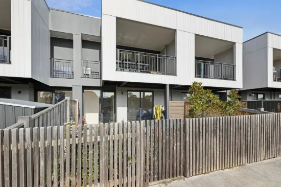 11 Yirrip Pl, Torquay, Vic 3228