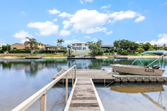 110 Campbell Street, Sorrento, Qld 4217