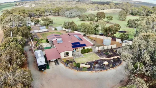 111 Colin Street, Cuballing, WA 6311