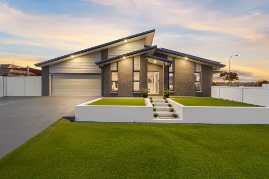 114 Bongaree Avenue, Bongaree, Qld 4507
