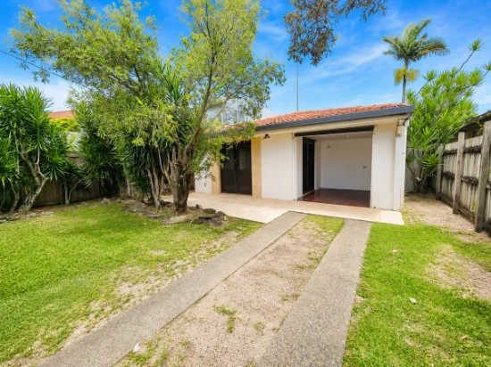 114 Nobby Parade, Miami, Qld 4220