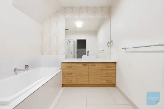 114 The Esplanade, Caroline Springs, Vic 3023-Image