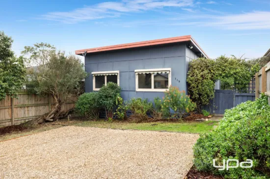 115 Fifth Avenue, Rosebud, Vic 3939