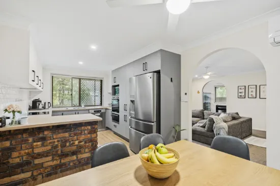 115 Macquarie Street, Capalaba, Qld 4157