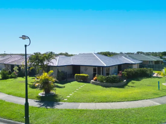 116 Carpenter Way, Sandstone Point, Qld 4511