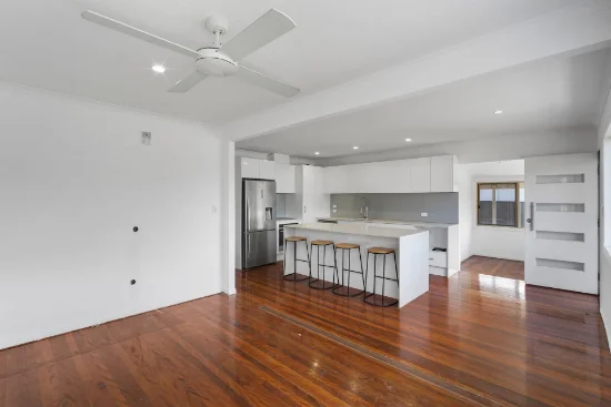 116 Whiting Street, Labrador, Qld 4215-Image