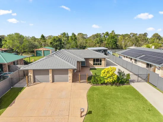 119 Ibis Boulevard, Eli Waters, Qld 4655