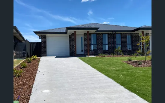 11A Brooklands Circuit, Goulburn, NSW 2580