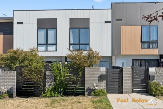 11C Woodberry Avenue, Coombs, ACT 2611