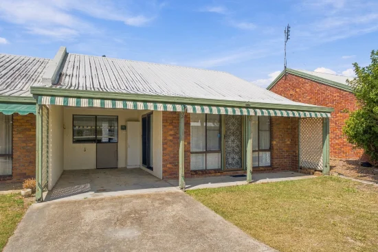 12/12 Denmans Camp Road, Torquay, Qld 4655