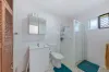 1&2/93 Shute Harbour Road, Cannonvale, Qld 4802-Image