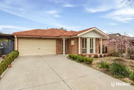 12 Akubra Place, Dunlop, ACT 2615