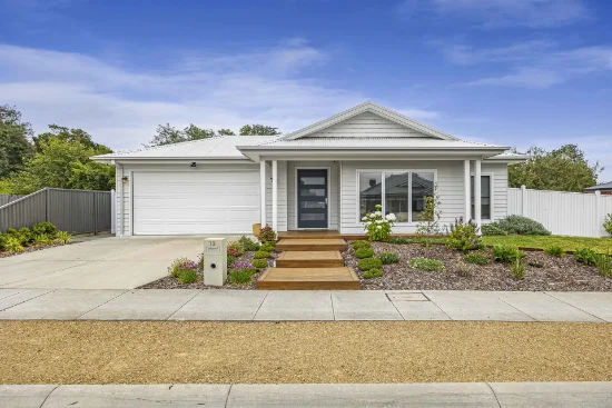 12 Alexander Drive, Ballan, Vic 3342