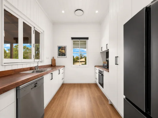 12 Alice St, Blackstone, Qld 4304