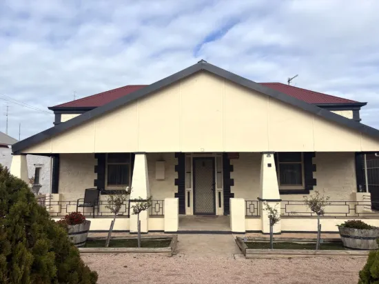 12 Bagot Street, Wallaroo, SA 5556