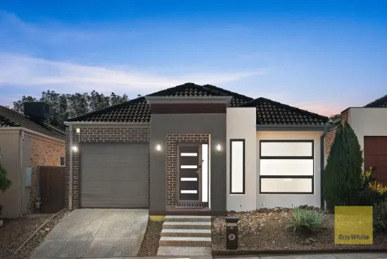 12 Barrington Circuit, Caroline Springs VIC 3023-Image